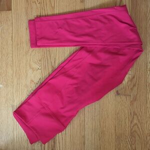 NWT Girlfriend Collective Cherry Red Compressive High Rise Leggings Size Medium